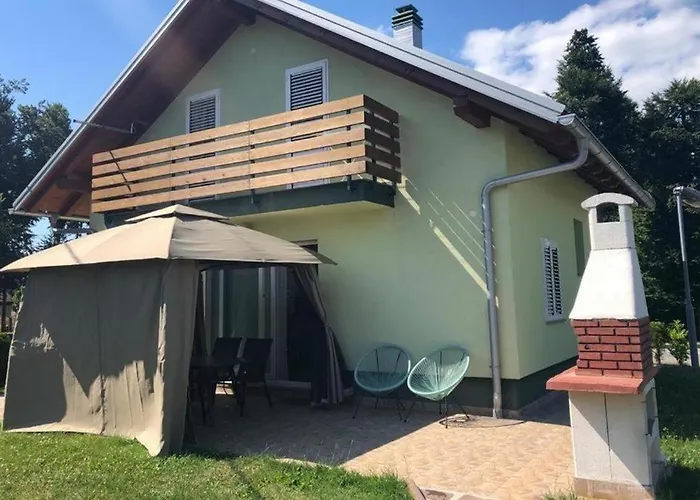 Holiday home House With A Parking Space Fuzine, Gorski Kotar - 20330 Fuzine